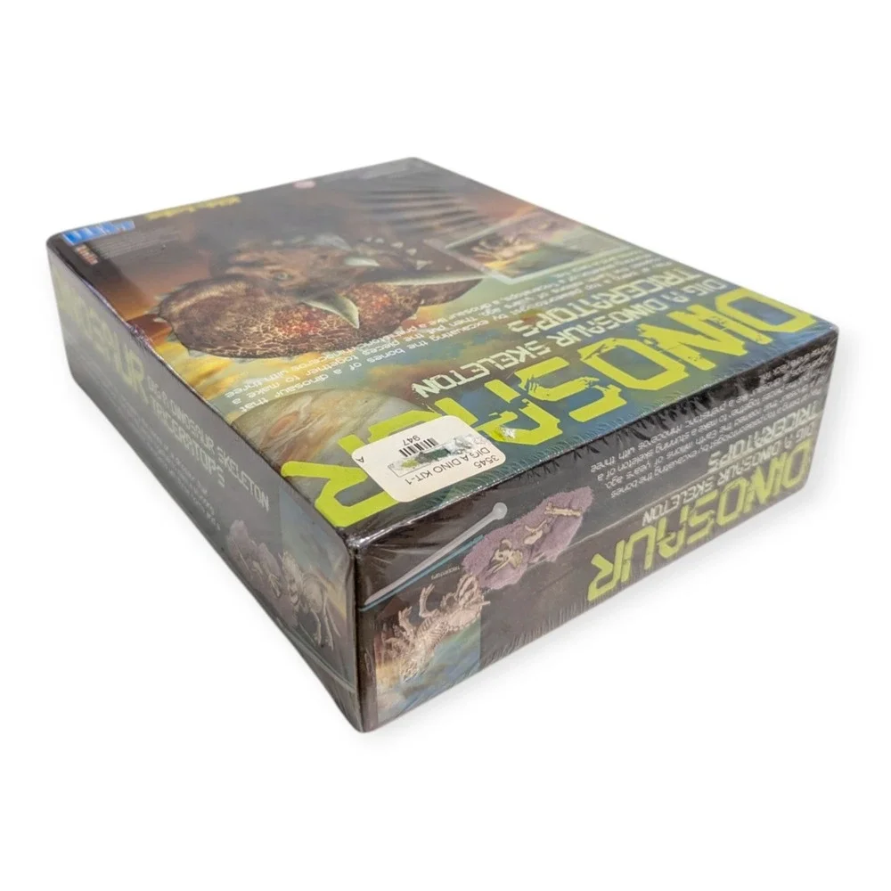 4M KidzLabs Dig A Dinosaur Skeleton Triceratops Excavation Kit 3545 New‎